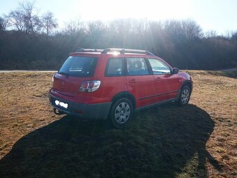 Mitsubishi Outlander 4 x 4 - 2