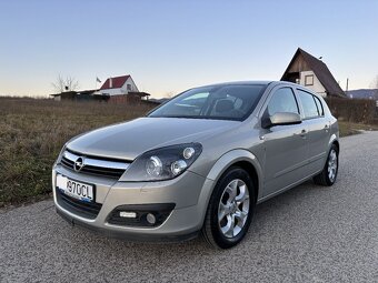 Opel Astra 1.9 CDTi AUTOMAT, Webasto, Senzory, 83 000 km - 2