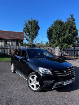 MERCEDES-BENZ ML350 AMG - 2