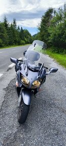 Yamaha FJR 1300 - 2