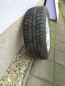 Predám zimné pneumatiky 205/60 R16 s hliníkovými diskami - 2