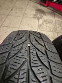 Predám zimné pneumatiky 165/70R14 - 2