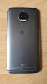 moto g5s plus - 2