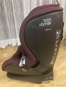 Britax Römer Trifix2 i-Size 76 -105, 9-22 kg. - 2