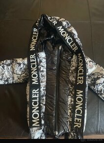 Predam detsku bundu Moncler - 2