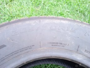 Predam pneumatiky 205/70 R15 - 2