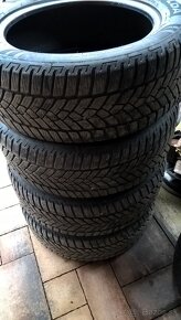 4 ks ZIMNÉ 225/55 R17 101V XL FULDA cca 5-6 mm LEN 35,-€/kus - 2