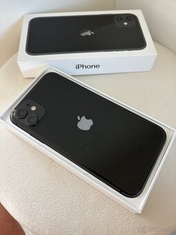 Predám iPhone 11 128 GB Black - 2