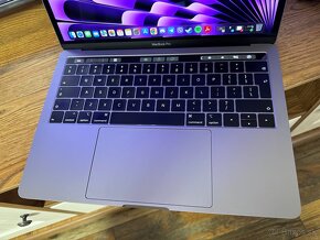 Predám MacBook Pro 13 2018 I7/16gb 256 SSD - 2