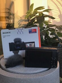 Sony zv-1 - 2