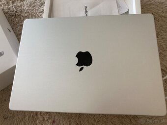 Apple MacBook Pro M4 chip - 2