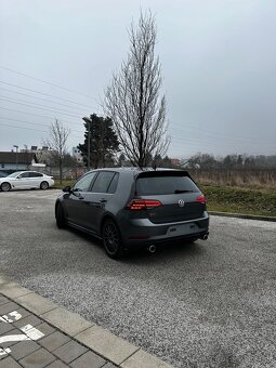 Volkswagen GTI Performance - 2