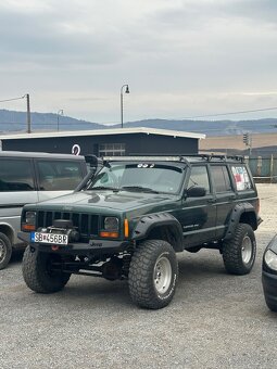 Jeep cherokee xj - 2