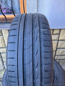 235/60 r18 Nokian - 2