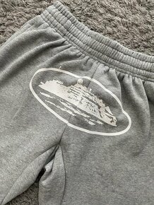 Corteiz Alcatraz Sweat Shorts - Grey - 2