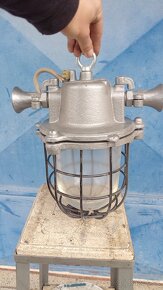 Industrialna lampa - 2