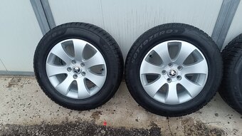 Sada elektrónov SKODA s pneu PIRELLI SOTTOZERO 3 215/60 R16 - 2