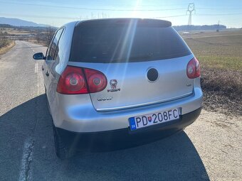 Volkswagen golf 5 1.9 TDi - 2