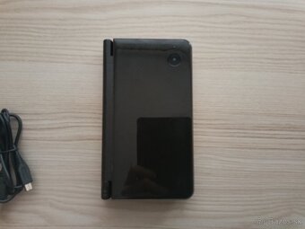 Nintendo DSi XL - 2