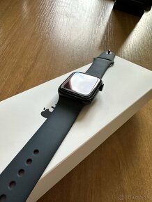 Apple Watch SE Gen 2 - 2