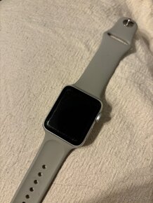 Apple watch 3 generácia 38mm silver - iba SMS a email - 2