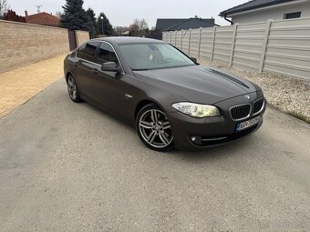 BMW 5 F10 530xd - 2