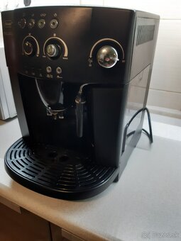 Kávovar DeLonghi - 2