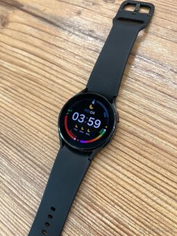 Predam Samsung Galaxy Watch 4 cierne 40mm - 2