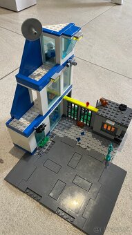 Lego city 60316 - 2