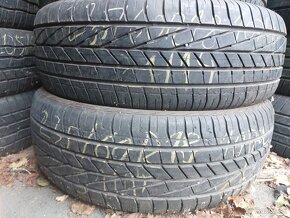 Predam letne pneu 2x 235/60R18 107W Goodyear - 2