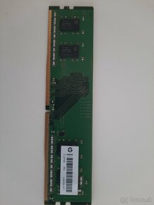 RAM 4GB - 2