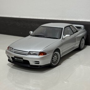 1:18 AutoArt Nissan Skyline GT-R R32 V-Spec II - 2