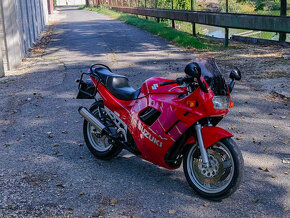 SUZUKI GSX 600F - 2