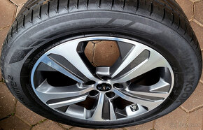 alu R19 5x114,3 pneu 235/55, orig. Kia Sorento, Sportage - 2