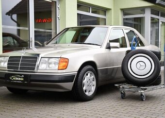 Mercedes-Benz 124 230E PĚKNÝ STAV 63.730KM 97 kw - 2