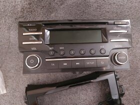 Rádio pre NISSAN NP300 - 2