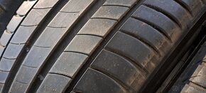 Predám 4ks jazdené letné 235/45r17-94W Michelin - 2