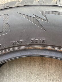 Zimné gumy 215/60 R 16 - 2