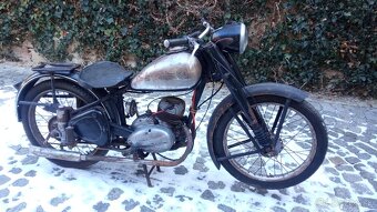 ČZ 125 C r.v. 1950 plus sedlo a motor navíc - 2