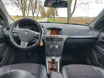 Opel astra H - 2