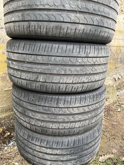 Pirelli 245/40/18 - 2