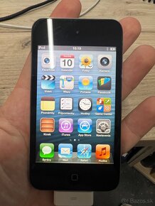 Apple iPod Touch (4th Gen) 8Gb - 2