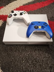 Xbox One S - 2