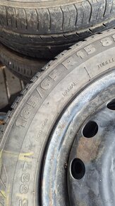 Predám  zimné pneumatiky 185/65 R15 - 2