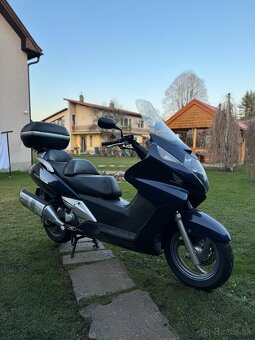 HONDA SILVER WING 600 - 2