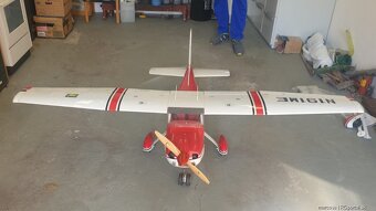 RC Model - Cessna 182 - 2