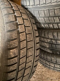 Pneumatiky Cooper Discoverer sport M+S 205/70 R15 zimné - 2