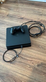 PS4 Slim - 2