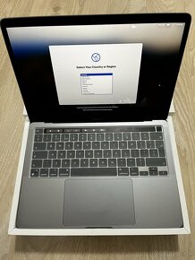 MacBook Pro 13,3 palcový M1 - 2