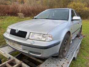 Skoda octavia 1.9 tdi predfacelift rozpredam na diely - 2